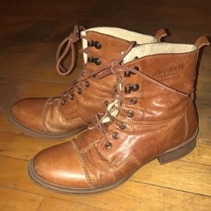 Ten Points Leather Boots